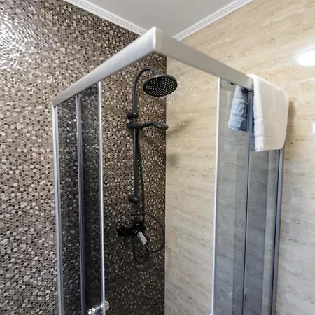 Toma Guest house
